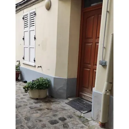 Apartment Paisible Clichy
